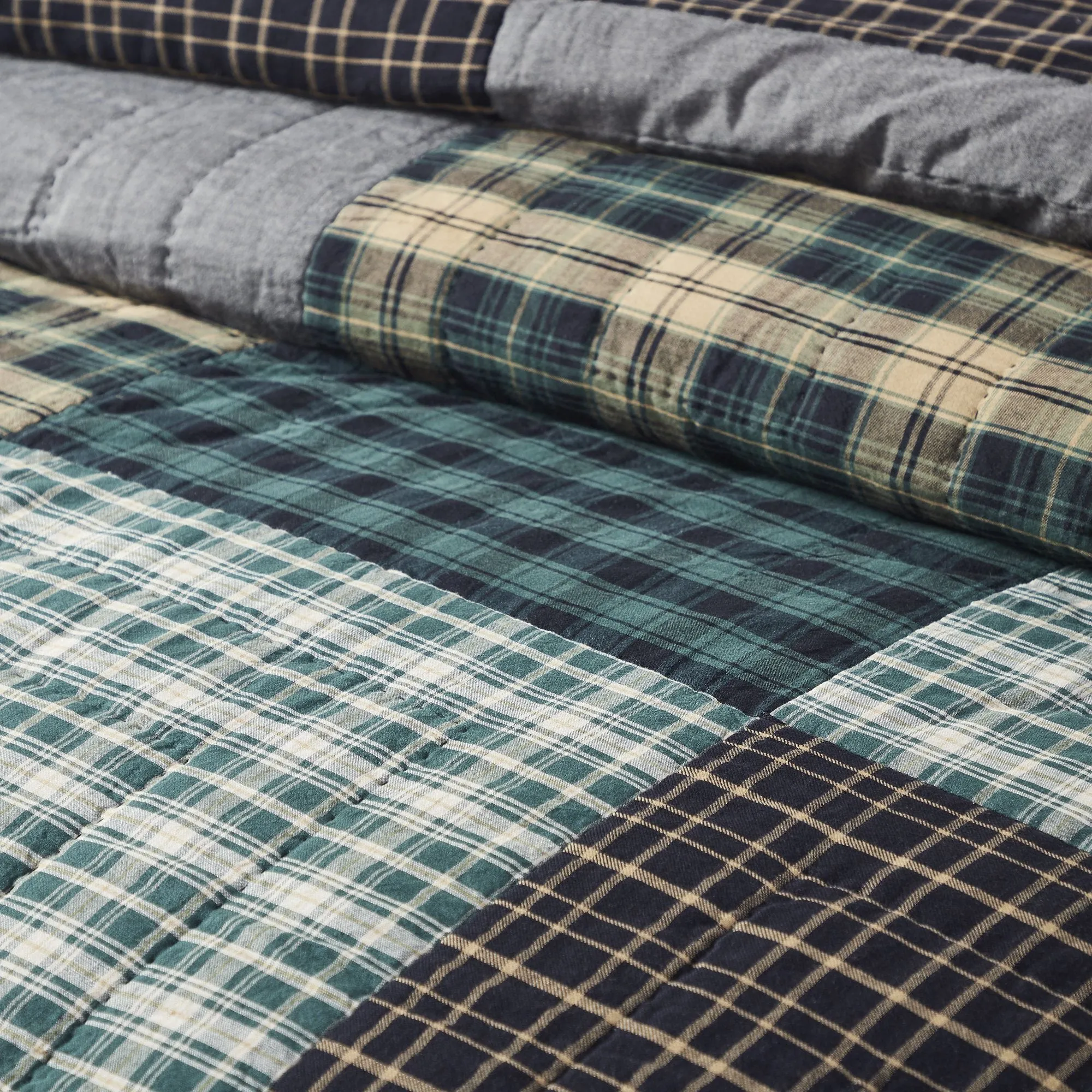 Pine Grove Quilt Bundle