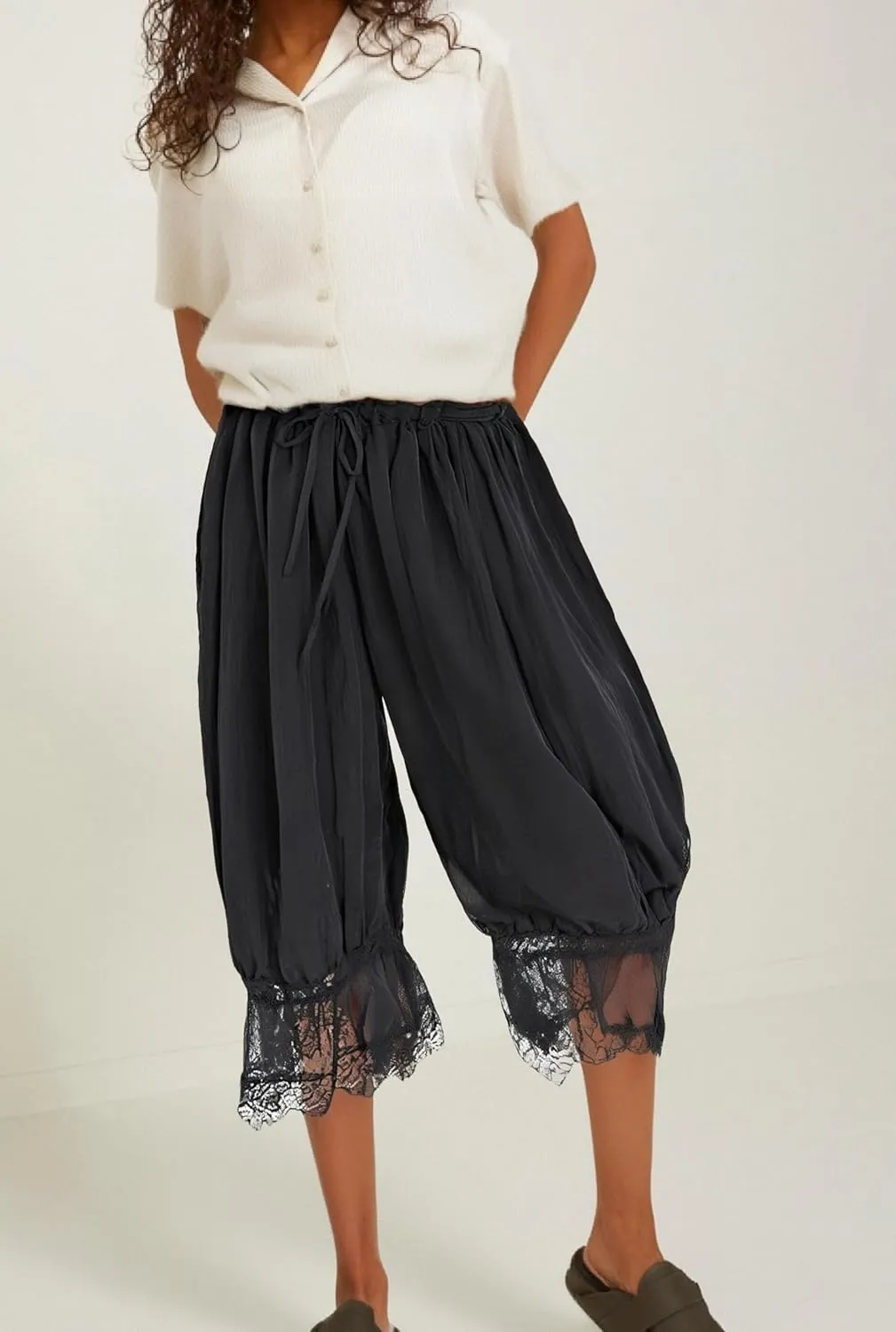 UAURORAO Women Lace Trim Long Bloomers Elastic Mid Rise Ruffle Pantaloons Cropped Flared Slips Pants Pajama Bottoms